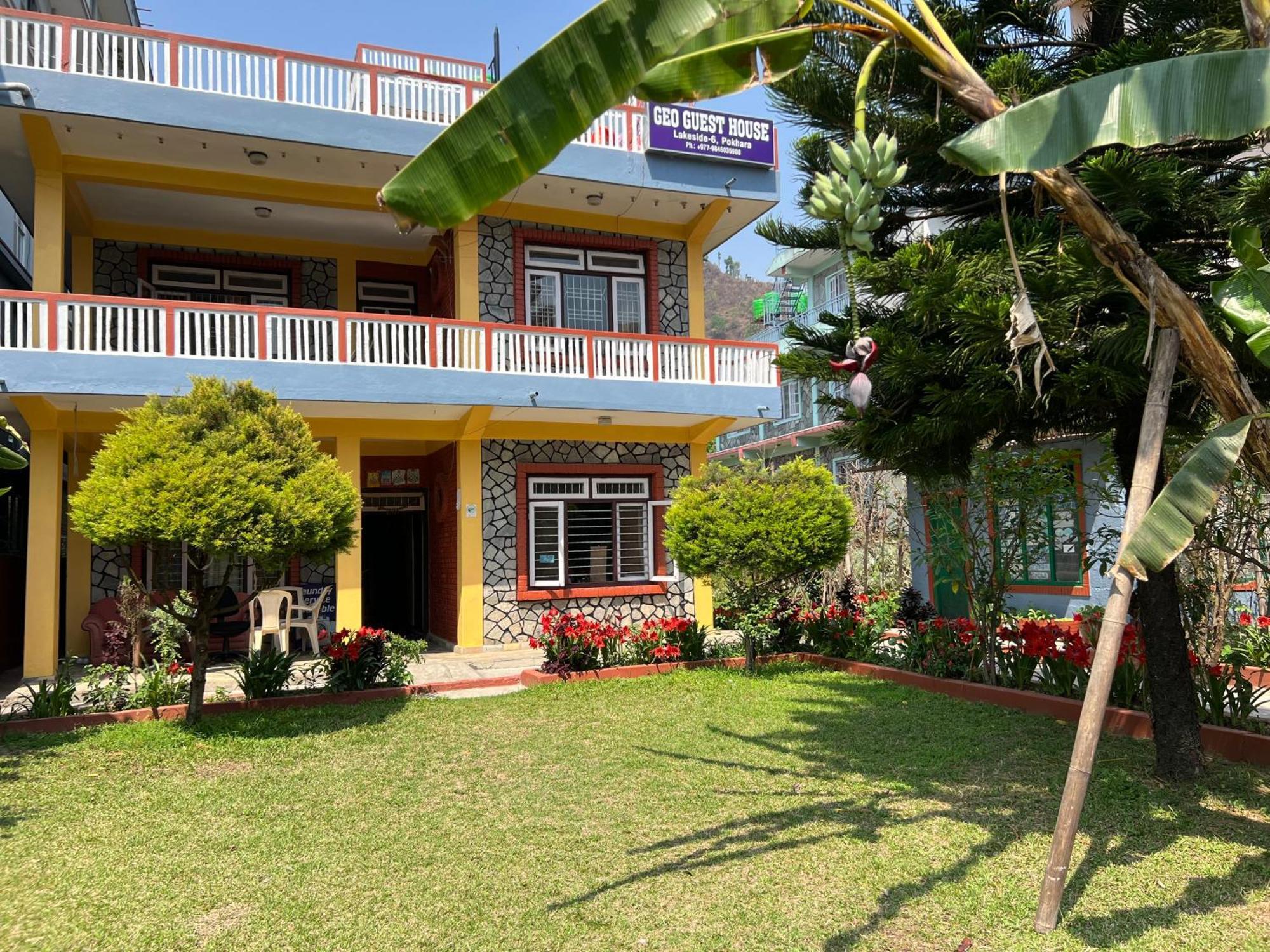 Geo Guest House Pokhara Eksteriør bilde