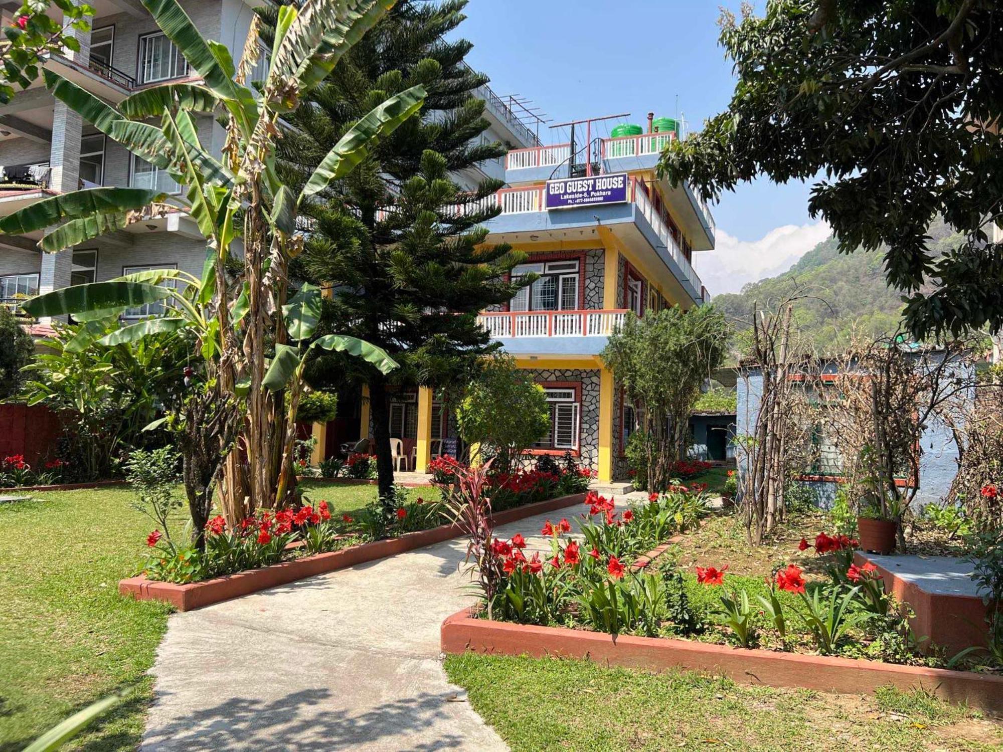 Geo Guest House Pokhara Eksteriør bilde