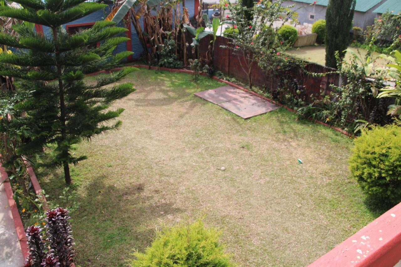Geo Guest House Pokhara Eksteriør bilde