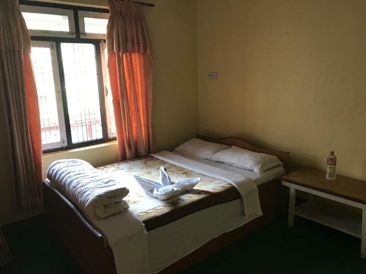 Geo Guest House Pokhara Eksteriør bilde
